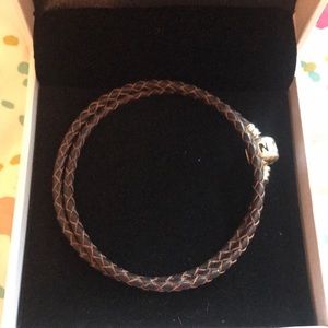 Pandora Jewelry - BNWOT 🌺 Pandora brown leather bracelet adjustable Pandora Jewelry - BNWOT 🌺 Pandora brown leather bracelet adjustable